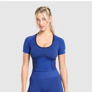 Gymshark Sport Seamless Midi Top Size Medium Shirt Sleeve